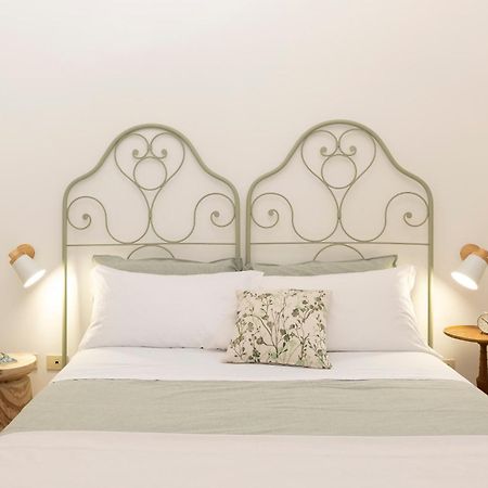 The Orange Garden Apartment Рим Екстериор снимка